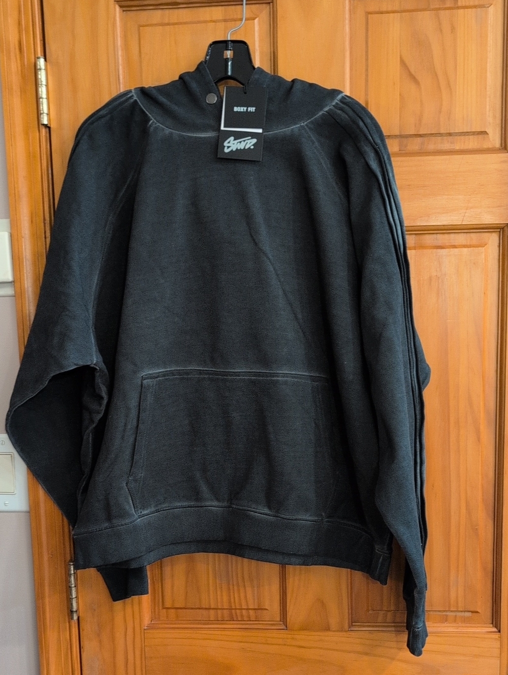 European Brand. Unisex Pullover Hoodie Sweater